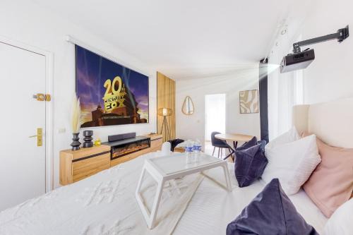 La Celle-sous-Gouzon Apartamento | Cozy Studio Maison Alfort