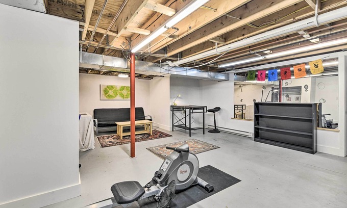 Winooski Apartamento | 'Cozy Studio Plus' in Winooski w/ Home Gym!