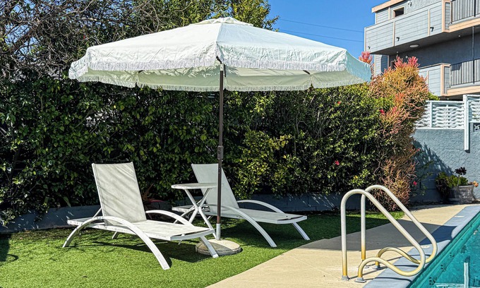 Ladera Heights Apartamento | Cozy Studio Retreat with Pool – Steps from SoFi Stadium MK4-LAD