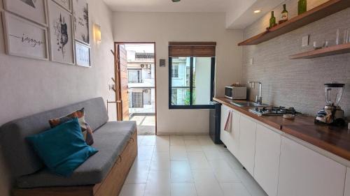 Colonia 5 de Diciembre Apartamento | Cozy studio steps from the beach and downtown