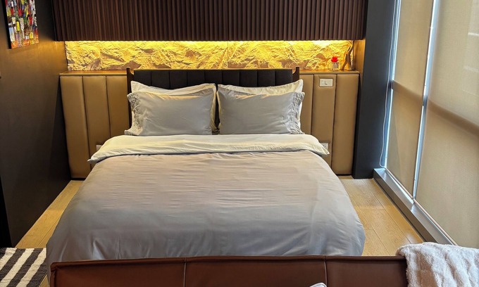 Bagumbayan Condominio | Cozy Studio unit with mountain view