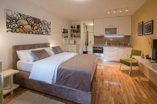 Slavija Apartamento | Cozy studio with a terrace near Slavija square