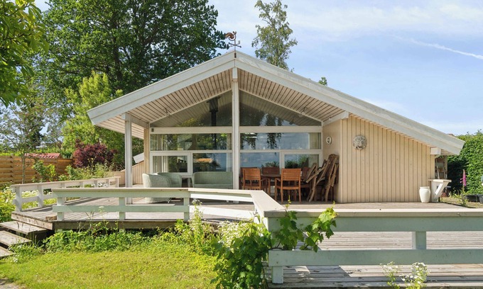 Strøby Ladeplads Casa | Cozy summer house with full sea view