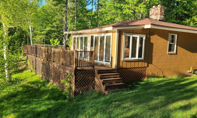 Champion Cabaña | Cozy Sunset Lake Cottage on Fish Lake off of ATV /Snowmobile trail 5!