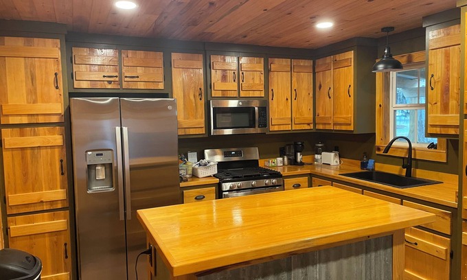 Pierre Part Cabina | Cozy Swamp Cabin in charming Pierre Part with AC, WiFi