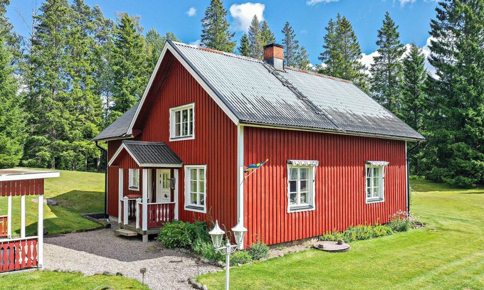 Amal Casa | Cozy Swedish forest farm -Marie- in a secluded location