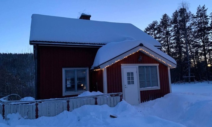 Ramsele Casa | Cozy swedish house with fireplace & big garden