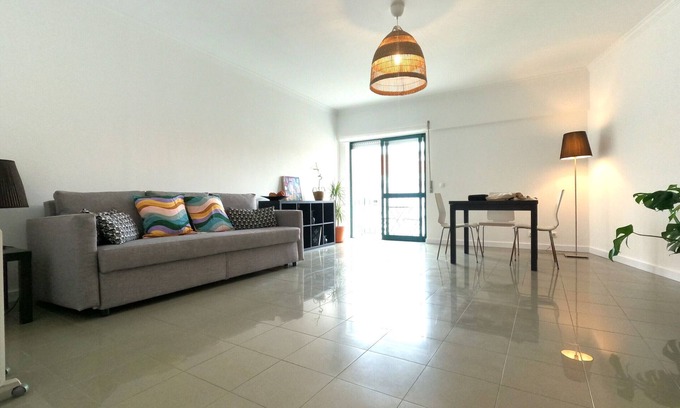 Cacilhas Apartamento | T1 Cacilhas – Balcony & River View, Almada, Lisbon