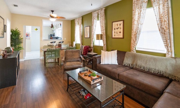 Ybor City Casa | Cozy Tampa Getaway Mins from Downtown & Beaches