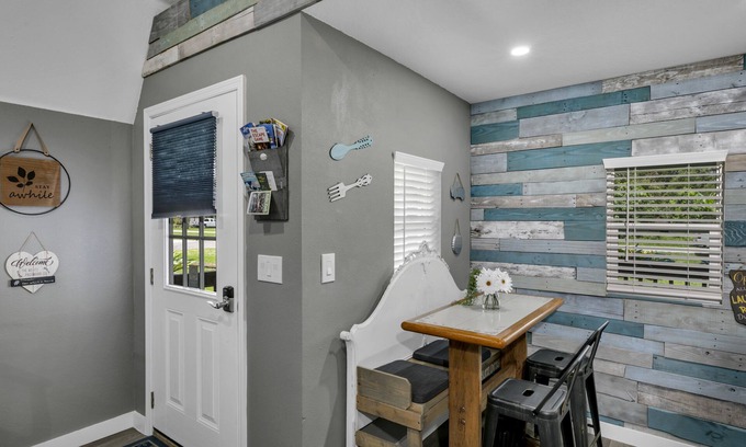 Apopka Casa | Cozy Tiny Cottage Farm House!
