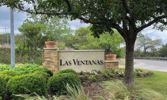 Crownridge of Texas Casa | Cozy town house in a Private Gated Community.