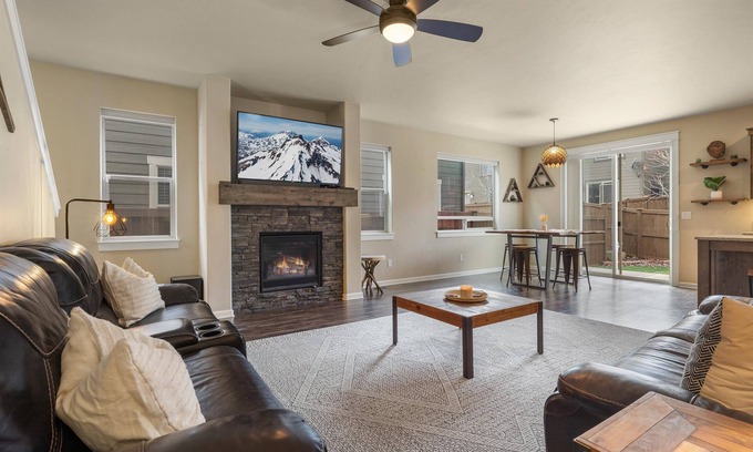 Boyd Acres Casa | Cozy Townhome with Pet-Friendly Yard