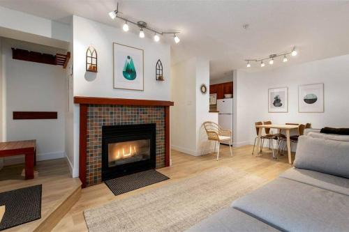 Village North Apartamento | Cozy Townhouse in Whistler Village North