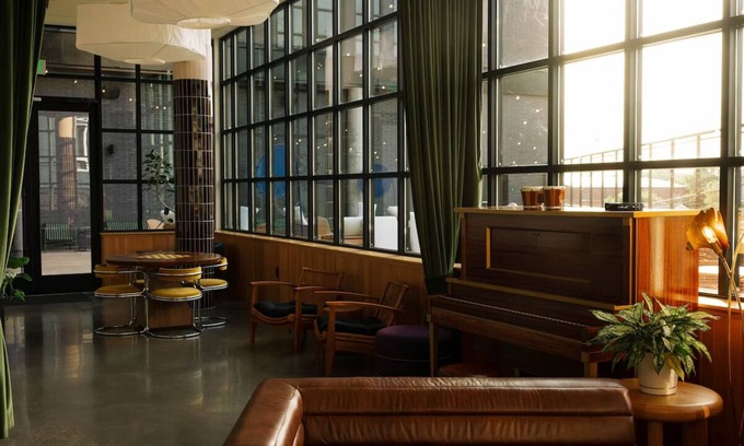 East Nashville Hotel | Cozy Trendy Hideaway for Art Lovers in East Nashville – Pure Creativity! 4 Units