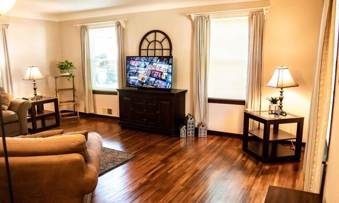 Napoleon Casa | Cozy Two Bedroom Home in Quiet Neighborhood!
