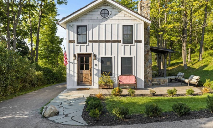 Rushville Casa | Cozy Two Bedroom Home Next to Canadaigua Lake Private 9+ Acres
