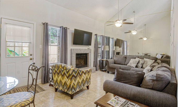 Lafayette Casa | Cozy Updated Townhome