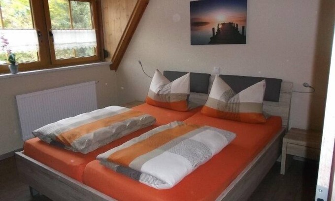 Treuchtlingen Apartamento | Cozy vacation apartment (45 sqm) for up to 5 people with a small balcony