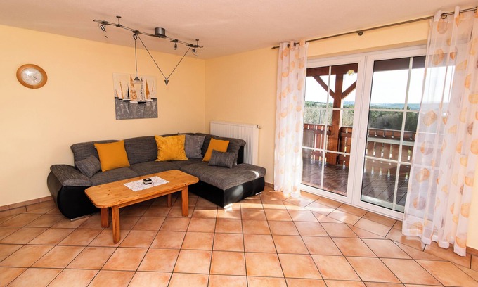 Spalt Apartamento | Cozy vacation apartment with south-facing balcony and lake view