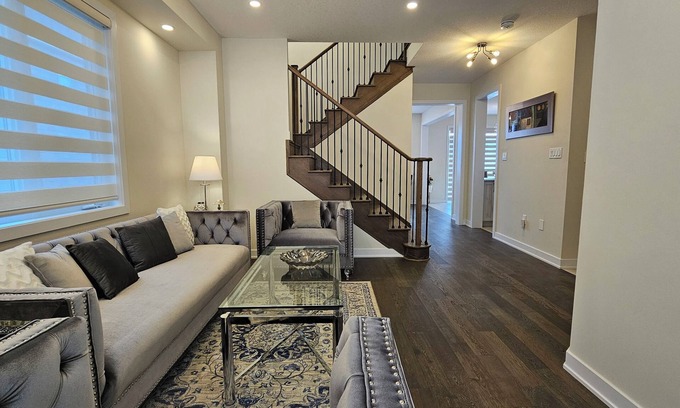 Welland Casa | Cozy vacation home near US- Canada Border Lic.#STR289n