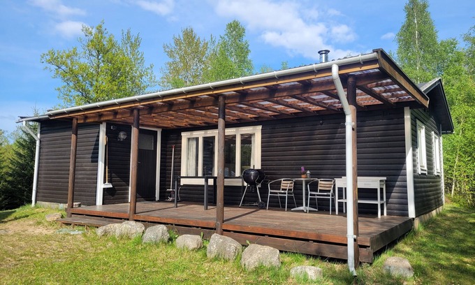 Laholm Municipality Casa | Cozy vacation home with fireplace, close to lake and sea and with rowing boat