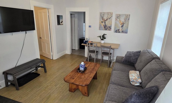 Newport Apartamento | Cozy Victorian Apartment 3 near Downtown