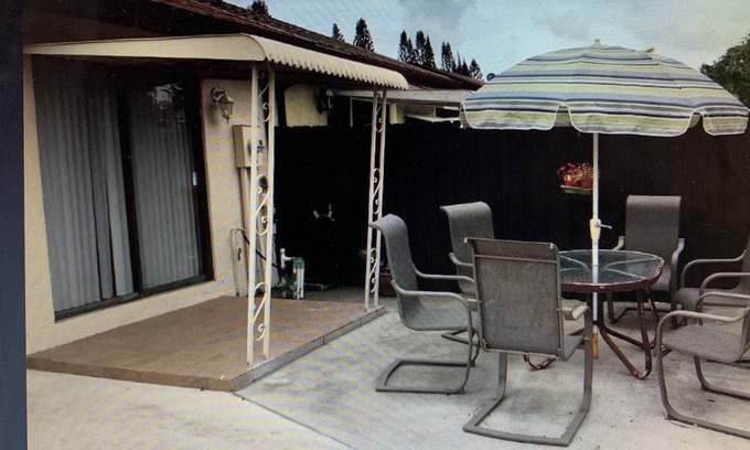Lake Worth Casa | Acogedora Villa en Greenacres