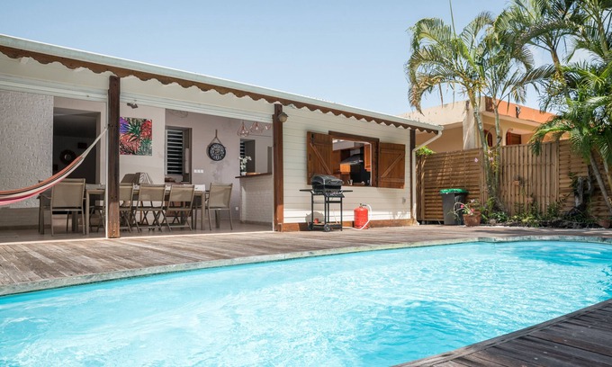 Bas du Fort Villa | Villa acogedora, gran capacidad y piscina.