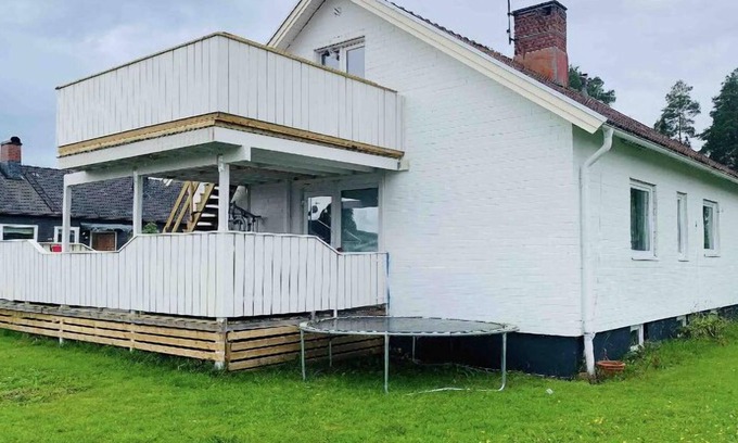 Burtrask Casa | Cozy villa near a huge lake, beaches and nice soundings
