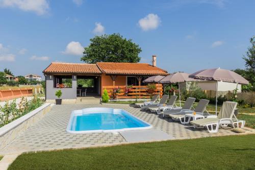 Sikici Villa | Cozy villa Sejdi with private pool in Pula