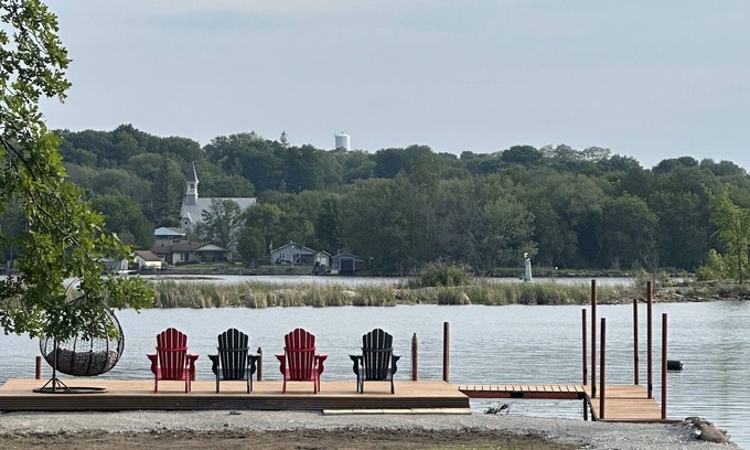 Tay Cabaña | Cozy Waterfront Cottage on Georgian Bay