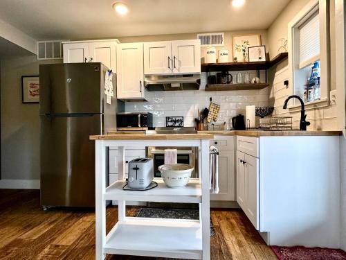 Somers Apartamento | Cozy Waterfront Retreat Near Flathead Lake
