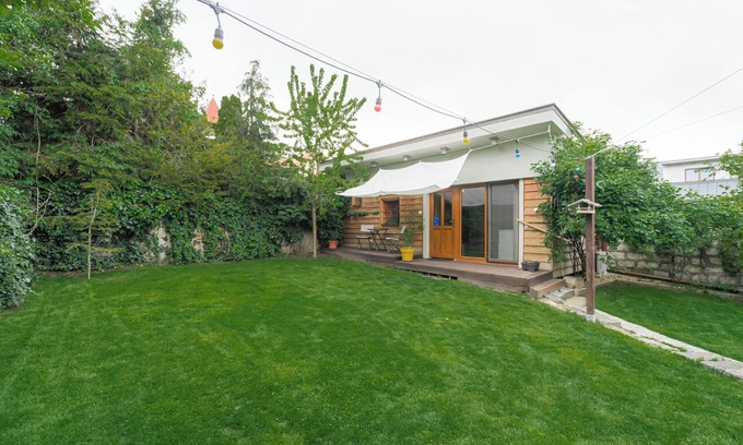 Torokbalint Casa | Cozy weekend house for couples or business travelers