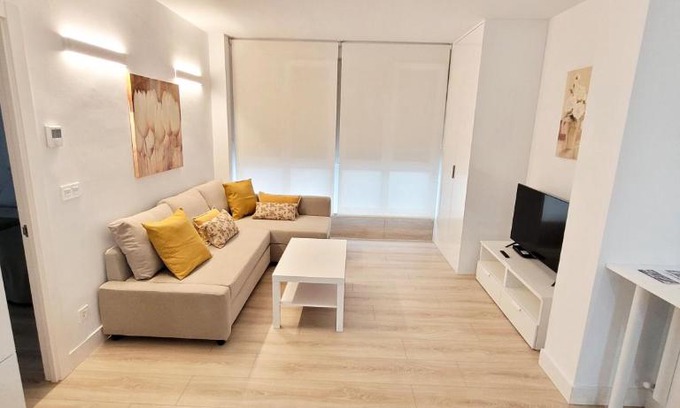 Algorta Apartamento | Cozy White Home in Getxo