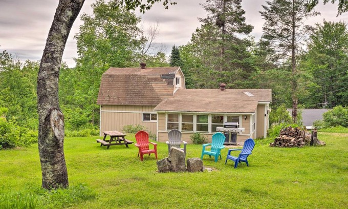 Lisbon Casa | Cozy White Mountains Getaway with Wood Fire Pit