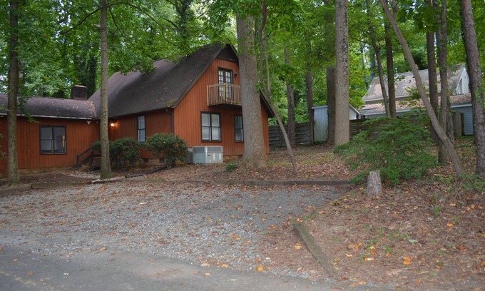 Winston - Salem Casa | Cozy Winston-Salem Vacation Cabin