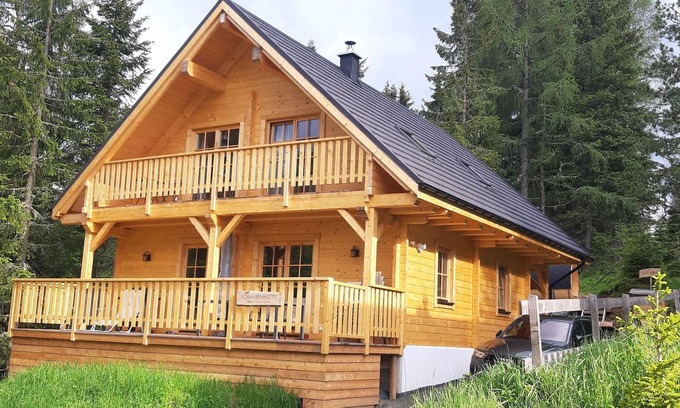 Albeck Cabina | Cozy wooden house right in the ski and hiking area perfect for every season