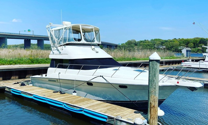 Old Saybrook Alquiler De Eote | Cozy Yacht with Marina Views