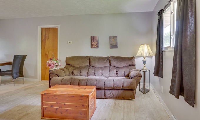 Poland Apartamento | Cozy Youngstown Apartment w/ Central A/C + Heating