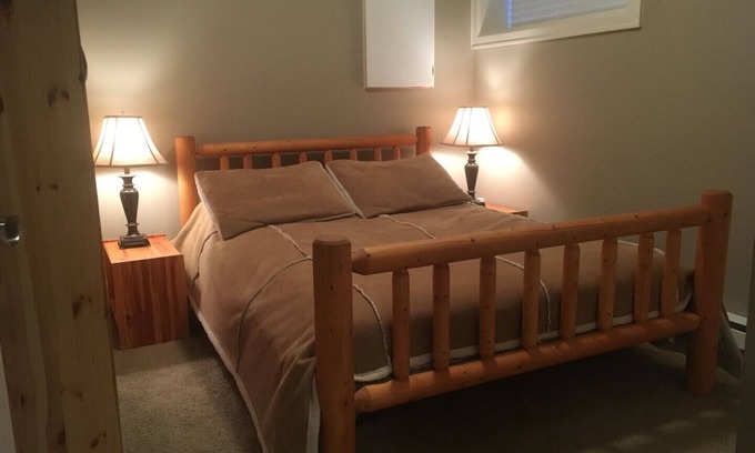 Upper Lonsdale Casa | Acogedor en el norte de Vancouver