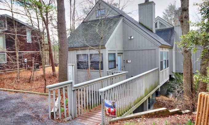 Basye Casa | CozyBearCave at Lake Laura