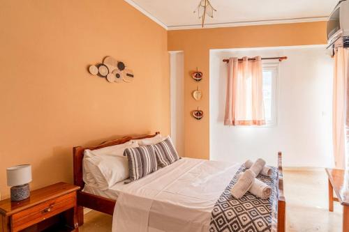 Poros Apartamento | CozyCity2-Bedroom Apartment for3 by Alecos Studios