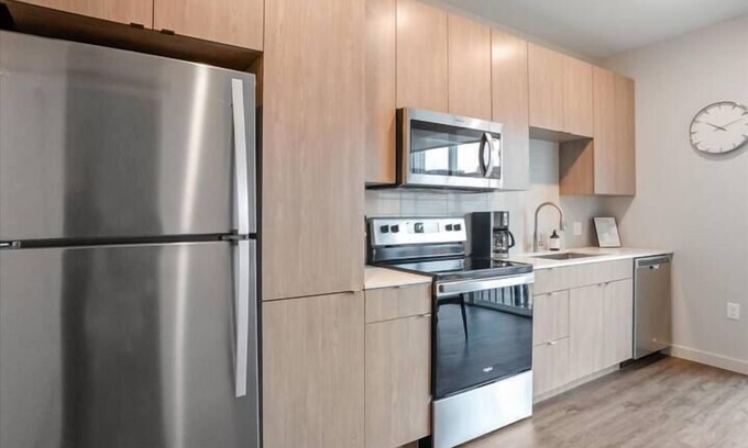 Lower Lawrenceville Apartamento | CozySuites at Lawrenceville