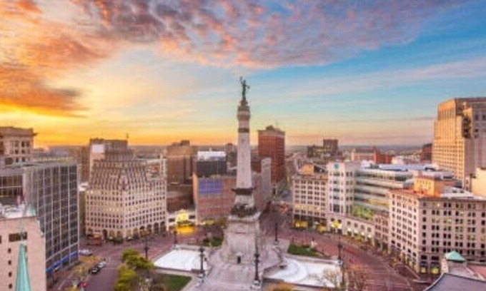 Cole-Noble District Apartamento | Cozysuites l Modern 1BR Monument Circle Indy