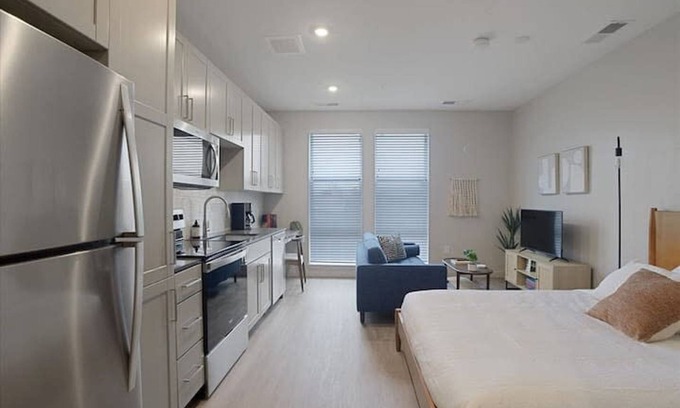 Lower Lawrenceville Apartamento | Cozysuites l Spacious SDO Lawrenceville