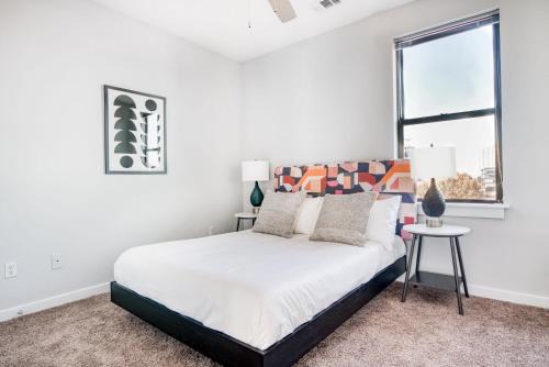 Music Row Apartamento | CozySuites Music Row Bold 1BR w free parking