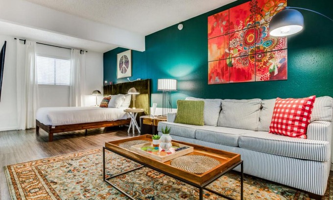 Barton Hills Apartamento | CozySuites Studio Skyline Barton Creek 282