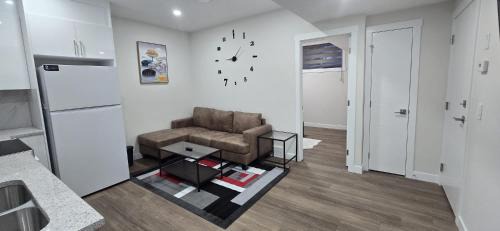 Calgary Apartamento | Cozzy Cityscape & Airport Retreat