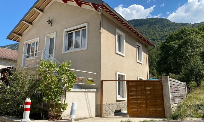 Saint-Agnan-en-Vercors Casa | Crème