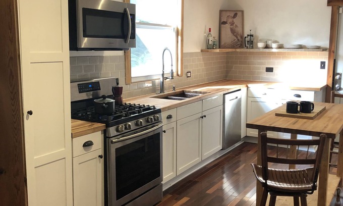 Forest Park Casa | Craftsman Bungalow at the park, 5 mins from downtown